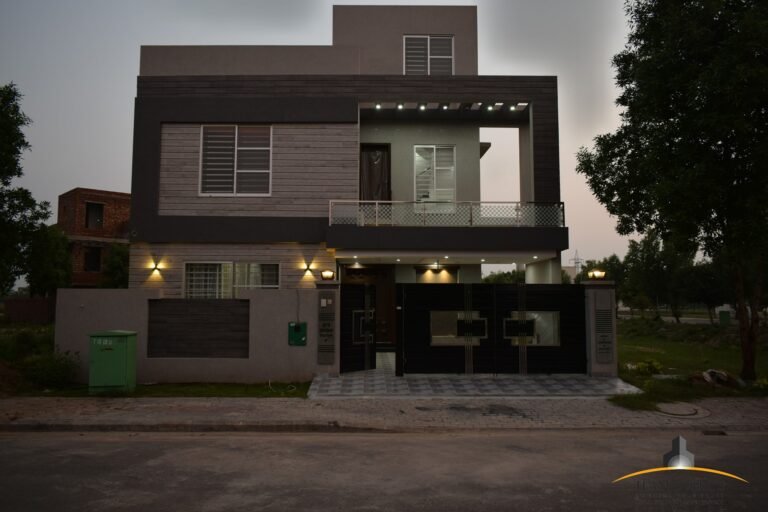 876 , Ghaznavi Block , Bahria Town , Lahore