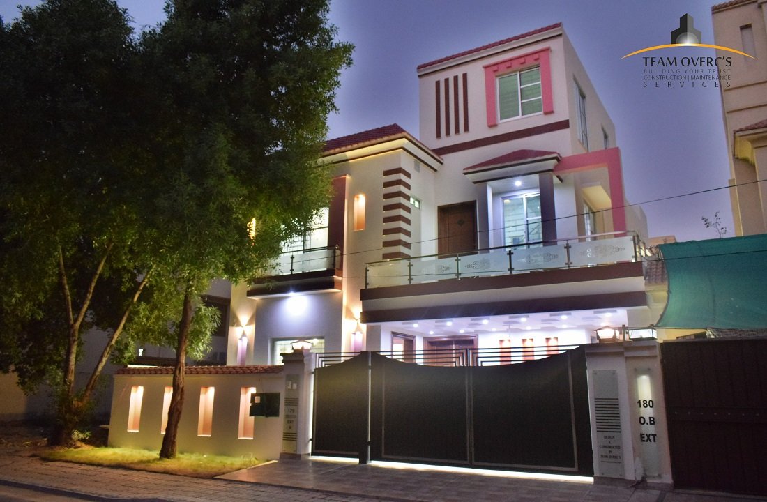 179 overcs B Bahria Town Lahore 10 Marla