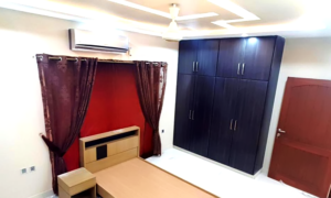 273 Overcs A 10 Marla Bahria Town Lahore