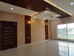 620 A Overcs A 1 Kanal Bahria Town Lahore